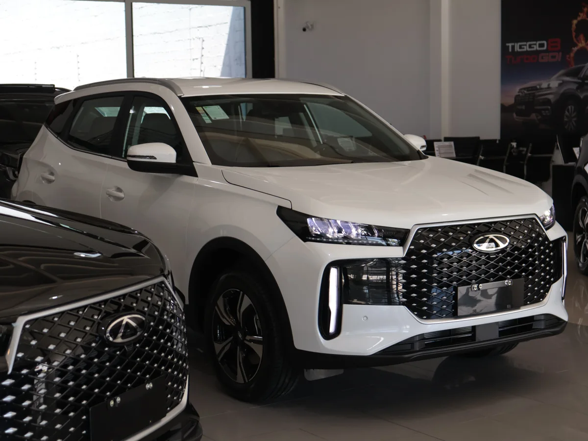 Veículo Tiggo no showroom da Autochina